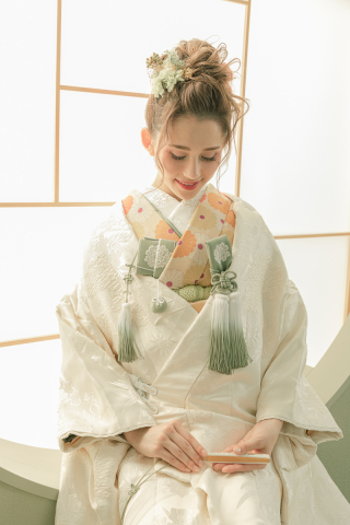 色掛下コーデ（イメージ）