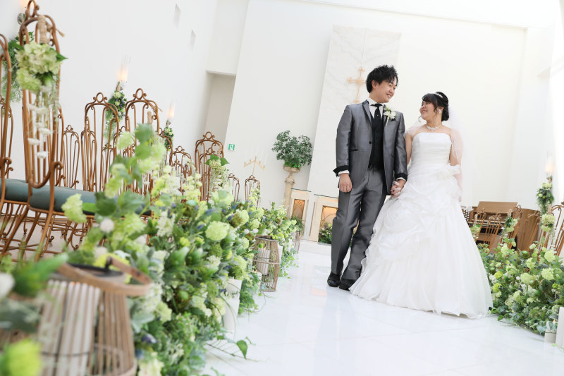 憧れのチャペルバージンロードで歩いて。。