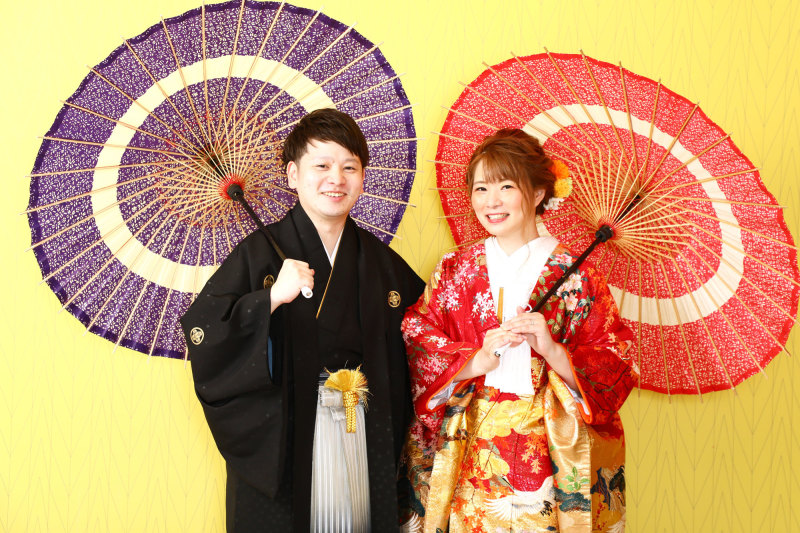 スタジオで華やかな撮影