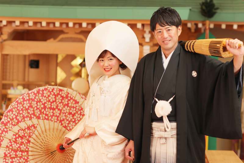 希望の綿帽子ではい、ポーズ。