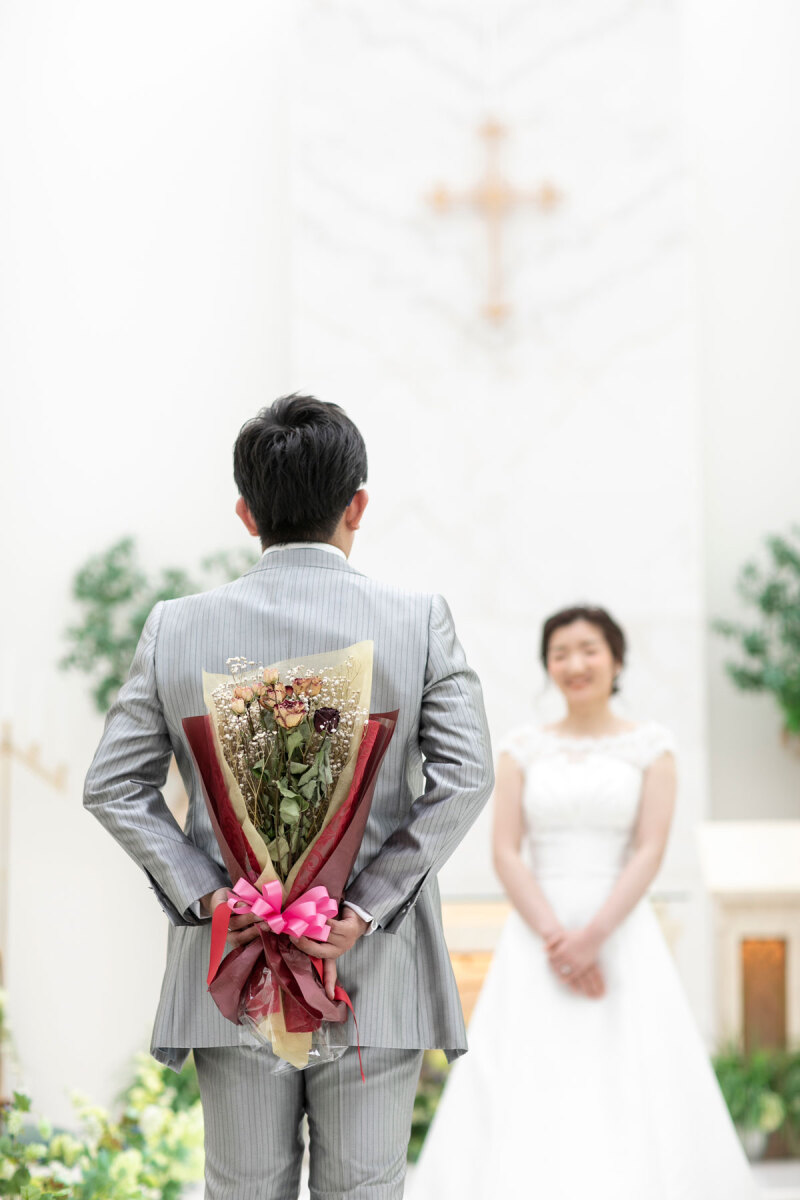 チャペルでこんな撮影も♡