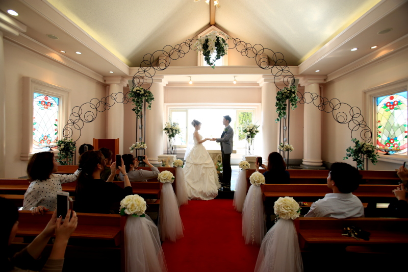 本物のチャペルで!