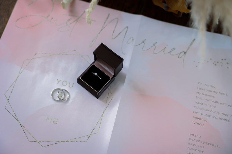 婚約指輪と一緒に