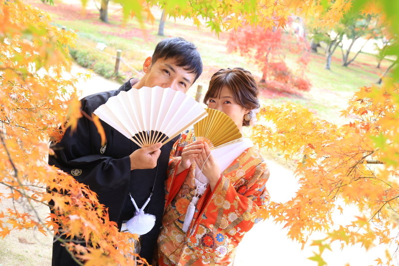 染まった紅葉に囲まれて