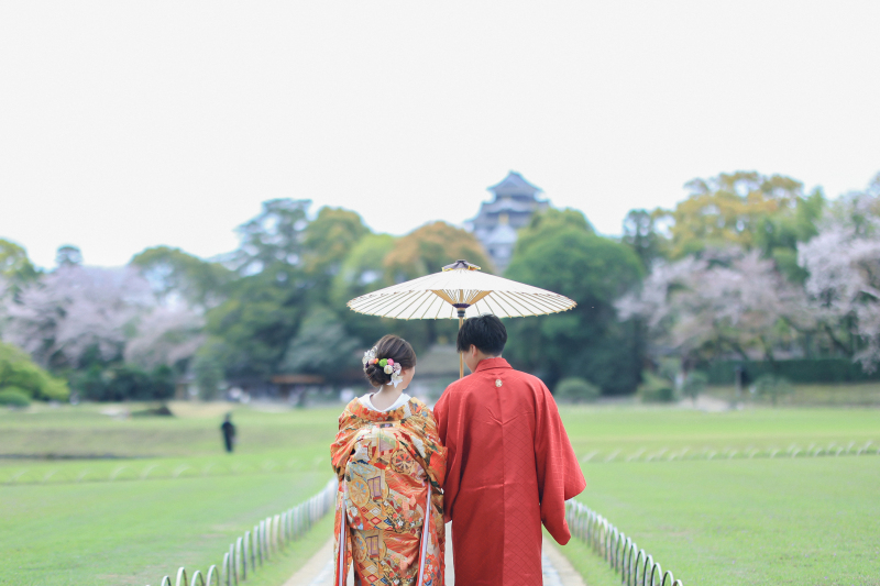 緑の芝生にお2人が映えます!
