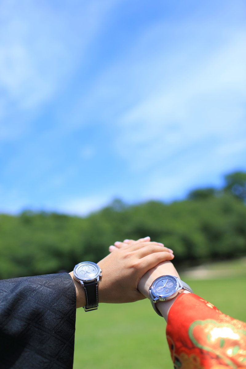 お揃いの腕時計