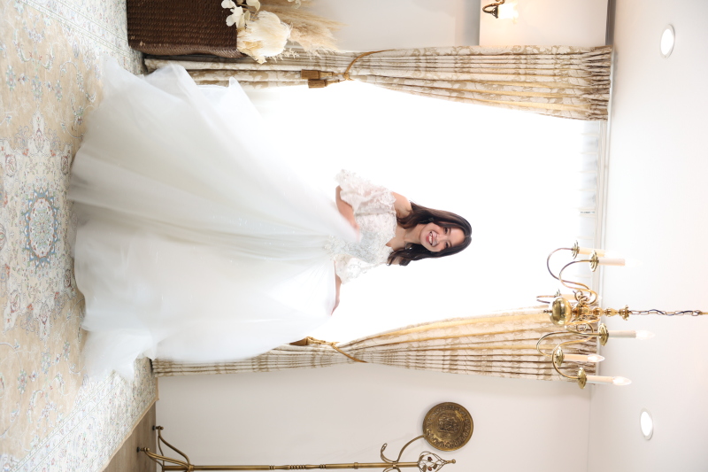 新作ドレス入荷いたしました。