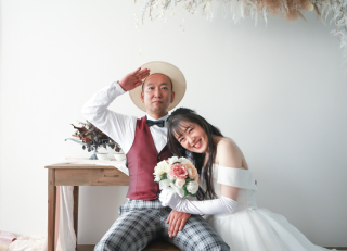 かっちりしたショットからカジュアルな雰囲気も♩