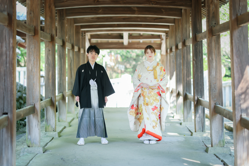 帰省・旅行ついでに叶うウェディングフォト | 衣装2点付き・ロケーション&スタジオ選べる | 〈4/15～5/31撮影〉