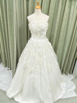 ウェディングドレス