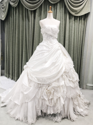 ウエディングドレス