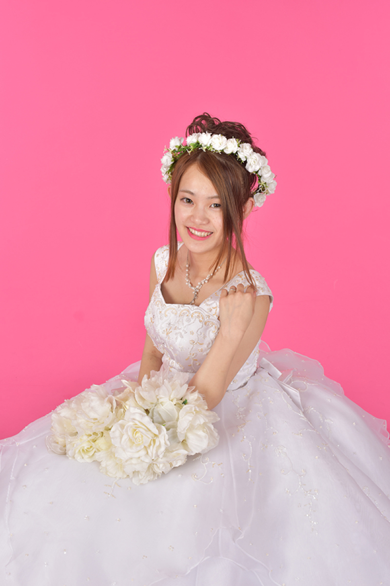 お姫様スタイルも絵になっています♪