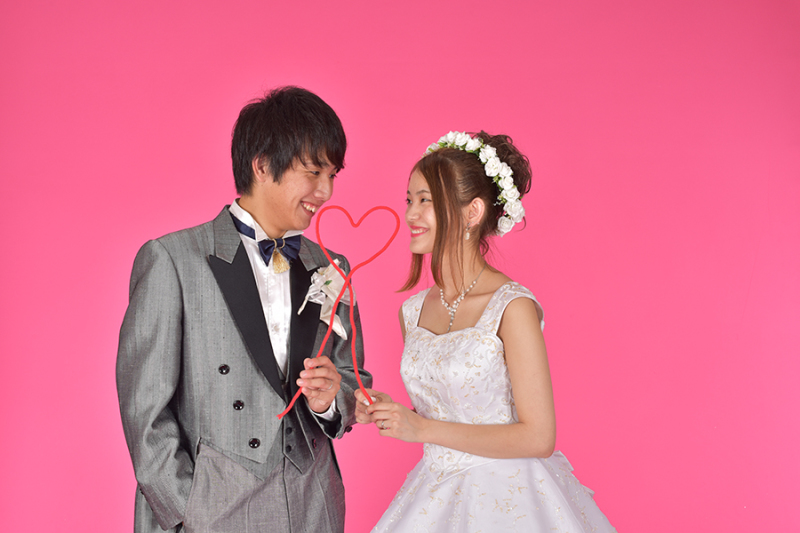 彼の幸せいっぱいの眼差しが印象的♡