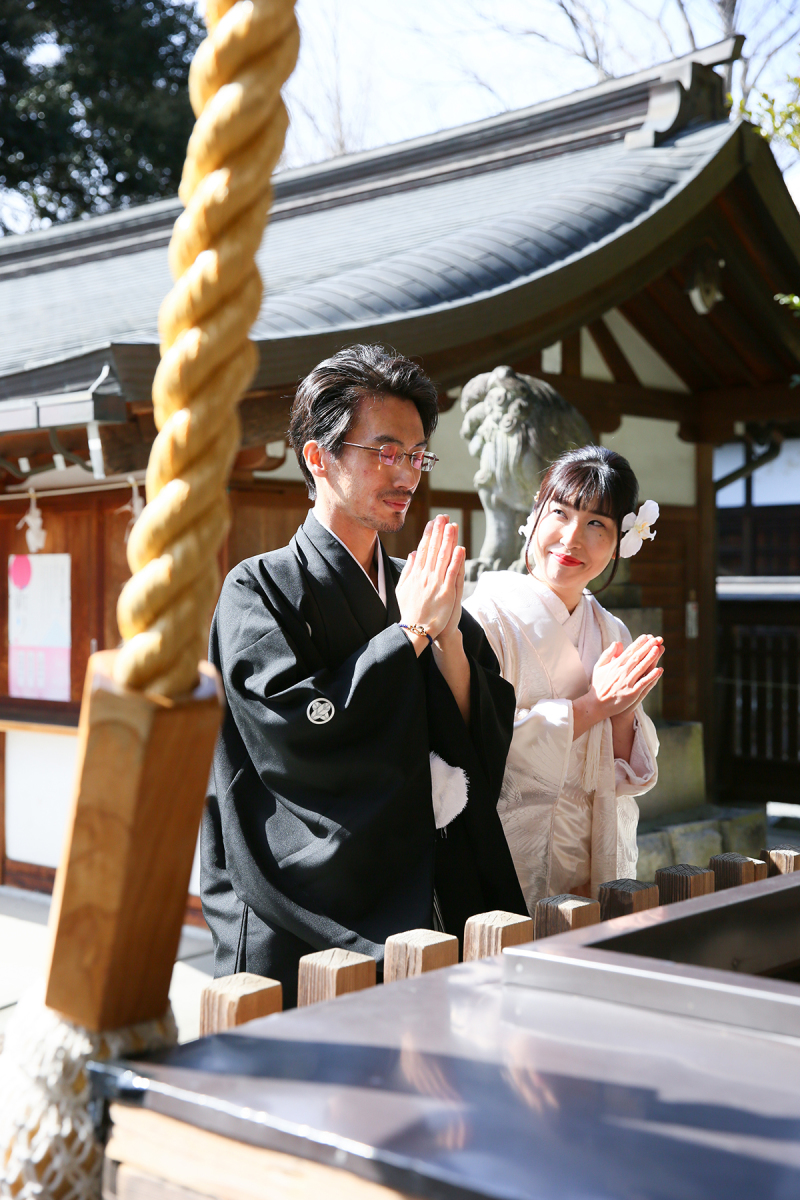 何をお祈りしてるのかな?