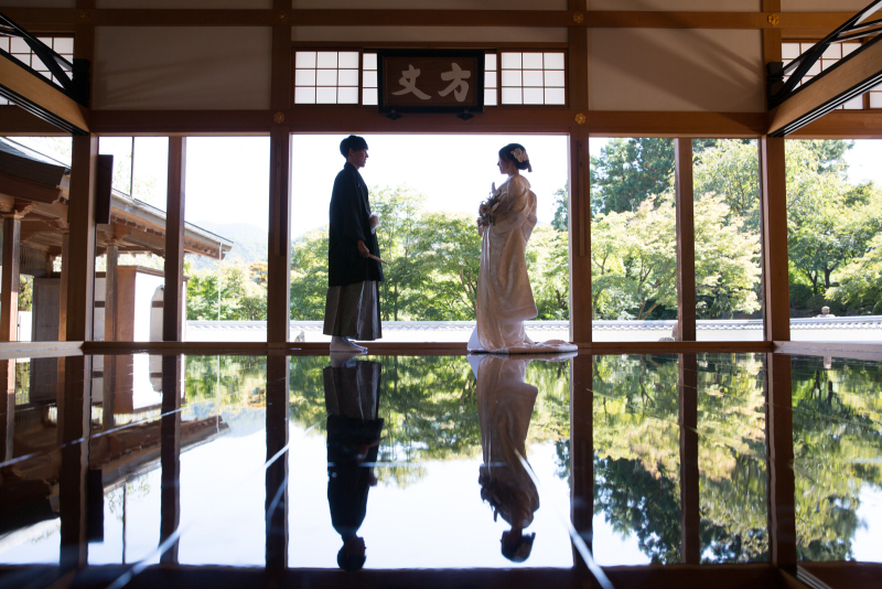 見事な日本庭園&床もみじの【宝徳寺】