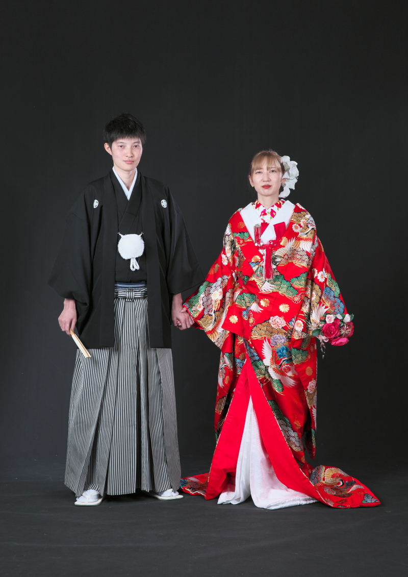 12月は土日料金0円!洋装・和装組合せ自由4着!花嫁さま応援プラン!!