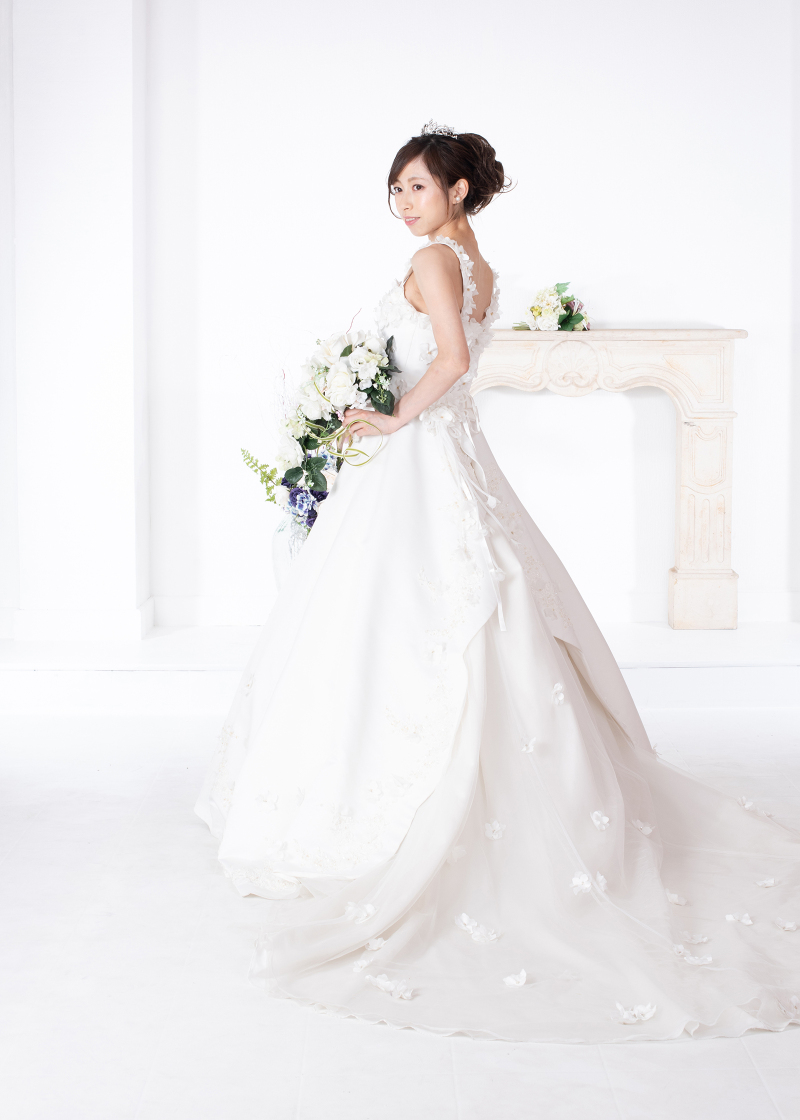 土日祝日料金0円!美肌補正付き!お誕生日に!記念日に!今の自分の残したい♡ソロウエディングフォト♡