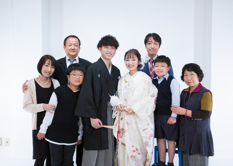 【5万円以下】家族みんなで、幸せの瞬間を写真に刻む【洋装ファミリーフォト】プラン♪