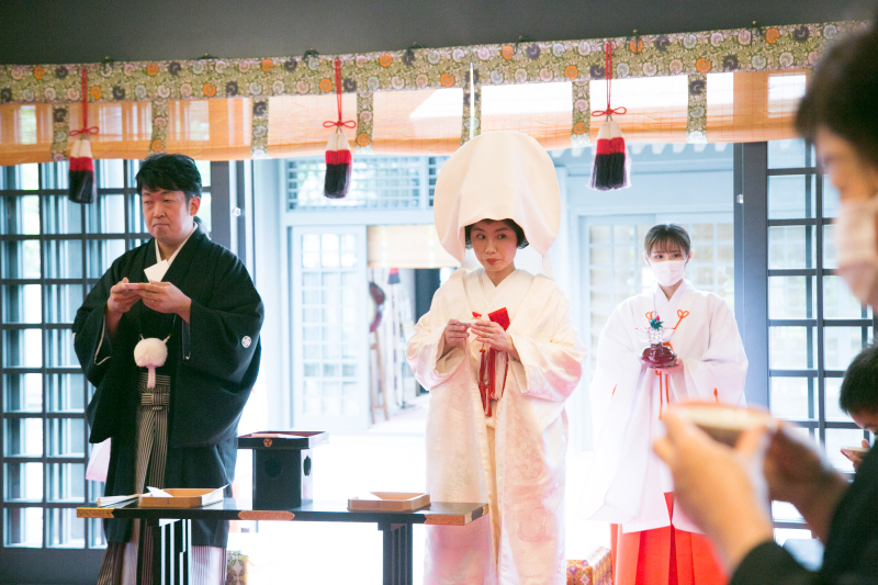 12月は土日料金0円!ご家族だけで挙式も叶える「地元神社挙式プラン」衣裳から写真までついたフルパック