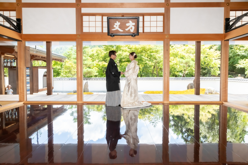 12月は土日料金0円!【宝徳寺プラン】見事な「床もみじ」の本堂や枯山水、四季を感じる境内など、撮影スポットが満載