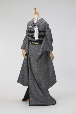 色掛下　黒絞り