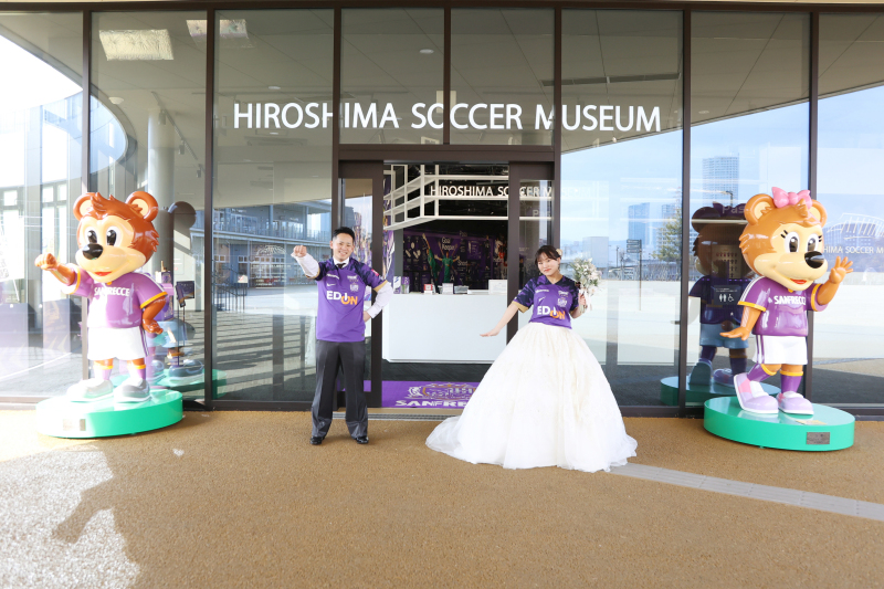 ユニフォームを着て