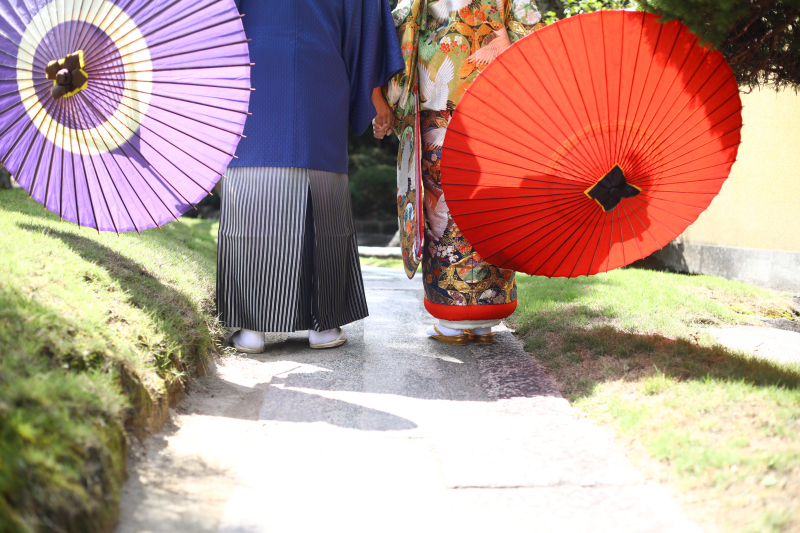 料亭のお庭で前撮り