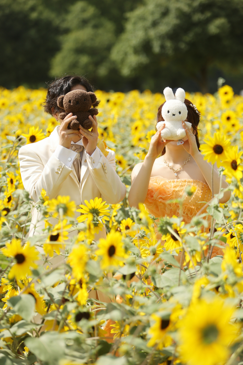 お気に入りのぬいぐるみと一緒に