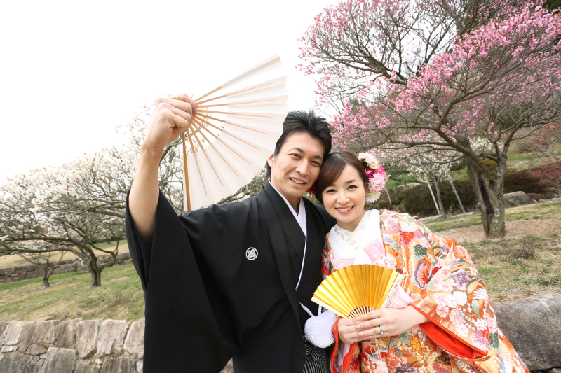 三景園の梅林で