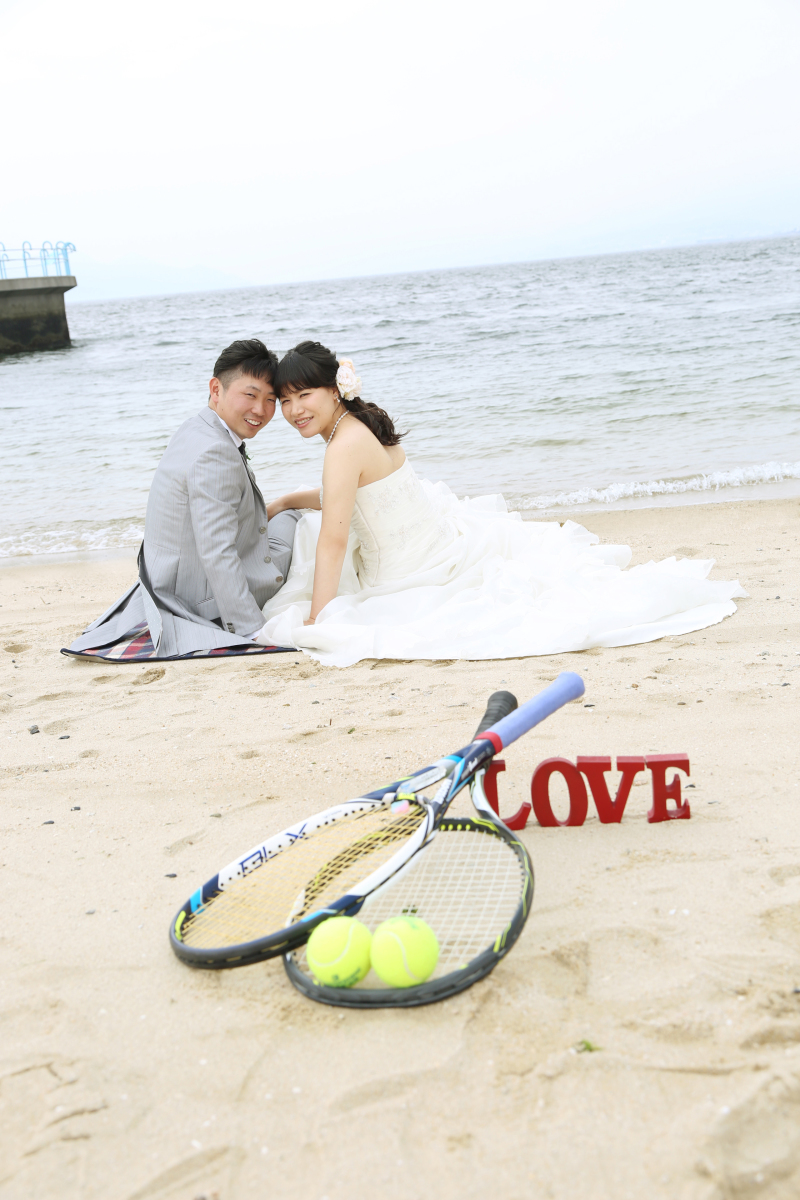 ドレスに着替えて海へ！