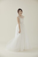 CRT-95　◇ふんわり軽いテイストが好きな方に◇