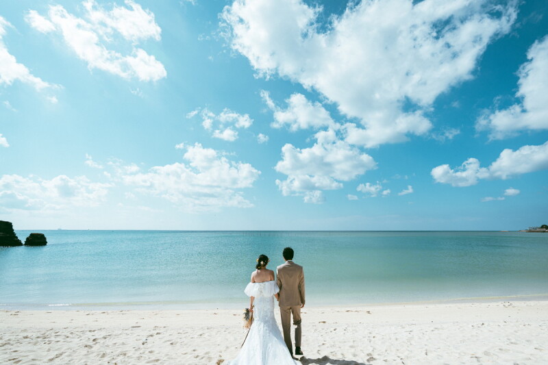 《チャペル＆ビーチフォトプラン》お衣裳の組み合わせ