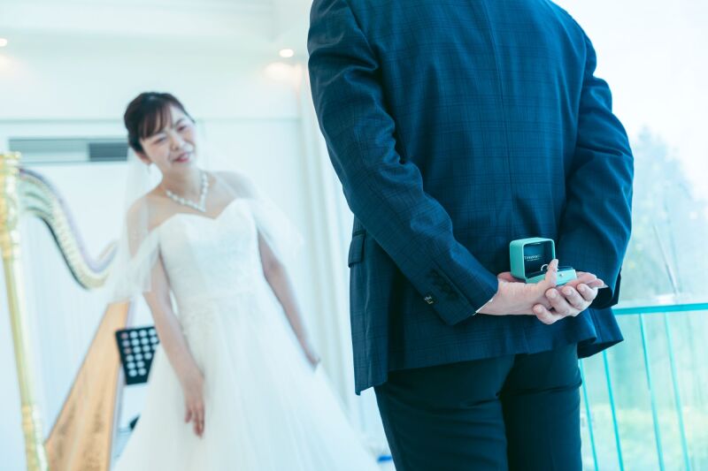 祭壇に上がって