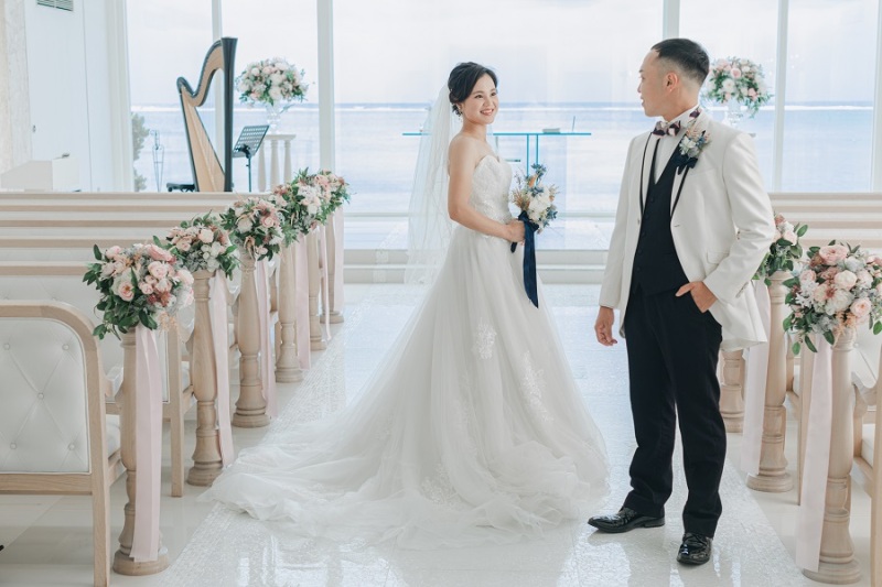 ご新婦様はAラインのウエディングドレス♡