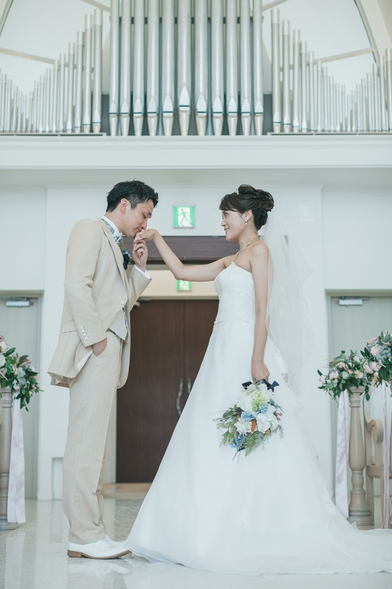 新婦さまの手に~~