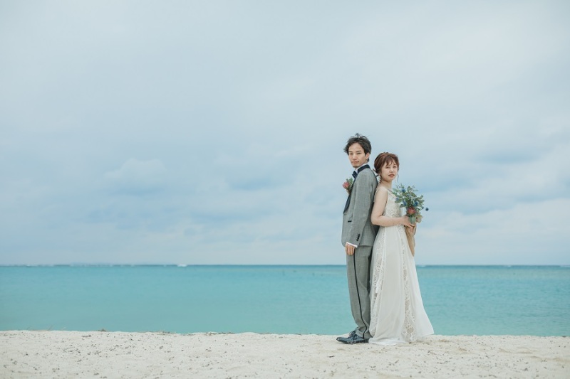 背中と背中をくっつけてみました♪