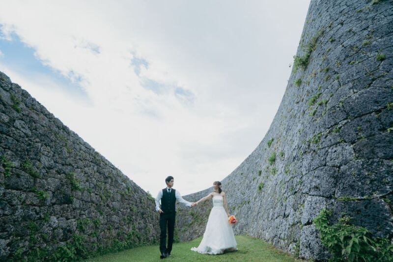 城壁と城壁の間で。