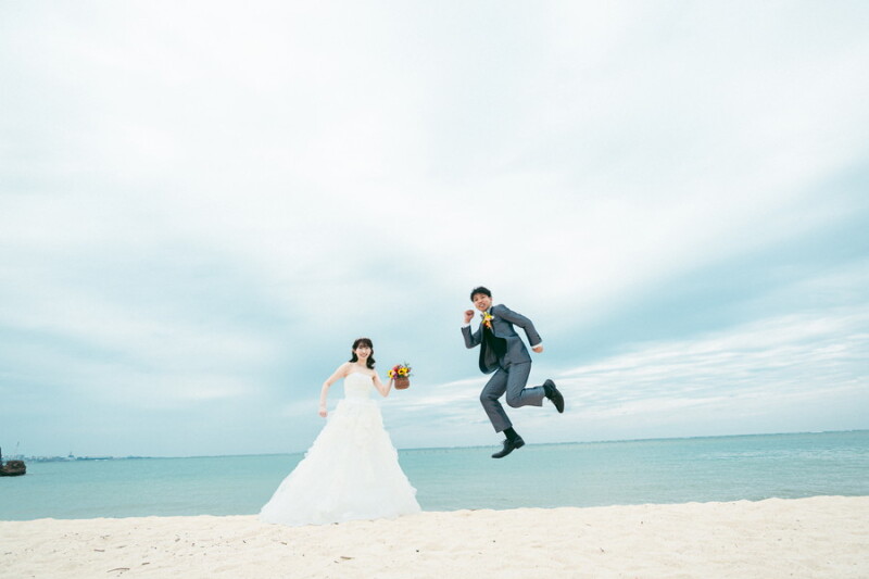 ジャンプで笑顔はじけるアクティブショット♡