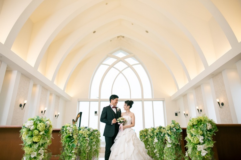 大きなチャペルの真ん中で見つめ合って♪