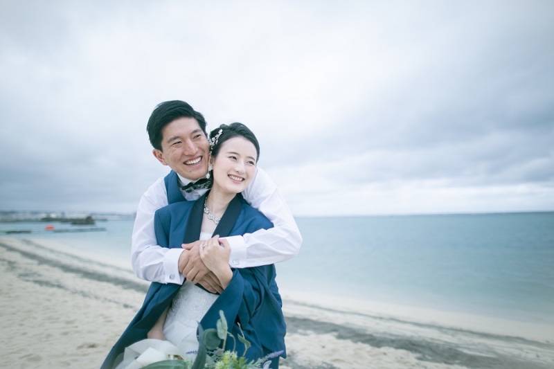 お互いに、海を遠く見ています~!