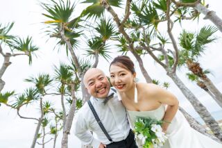 《ビーチ＆私服アメリカンビレッジフォトツアー》お揃いの帽子がキュートなおふたり♡