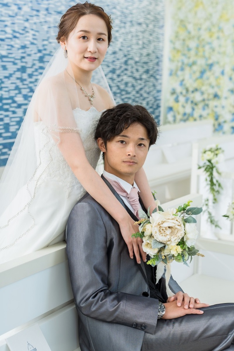 花嫁さんから胸元に手を添えたお写真~♪