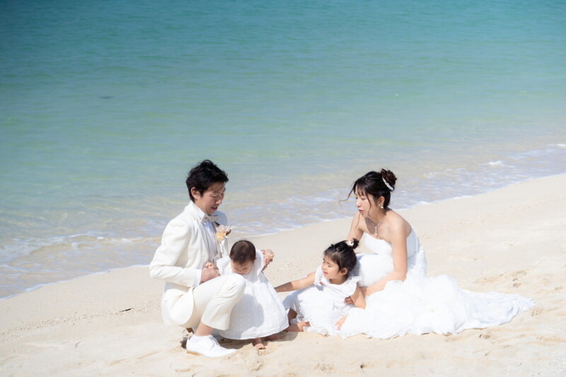 お子様と砂遊び♡