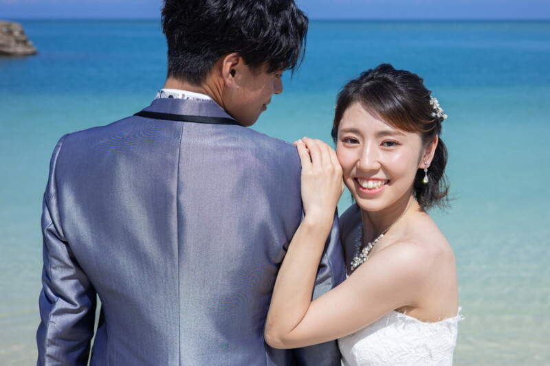 新郎様の肩に♪