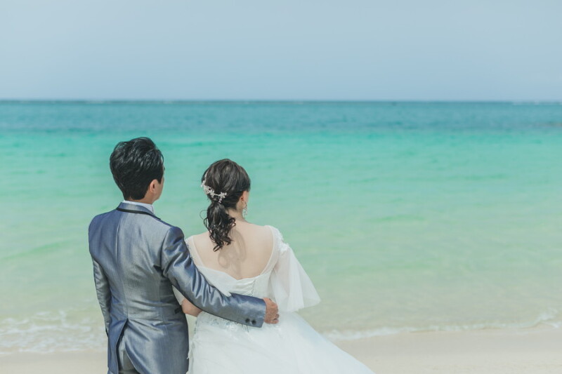 仲良く海を眺めて♡