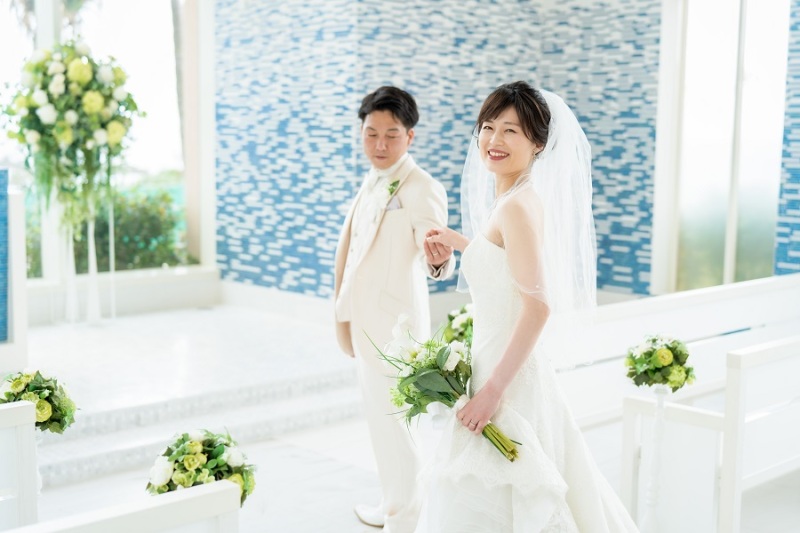ご新婦様の笑顔がとっても素敵ですね~♪