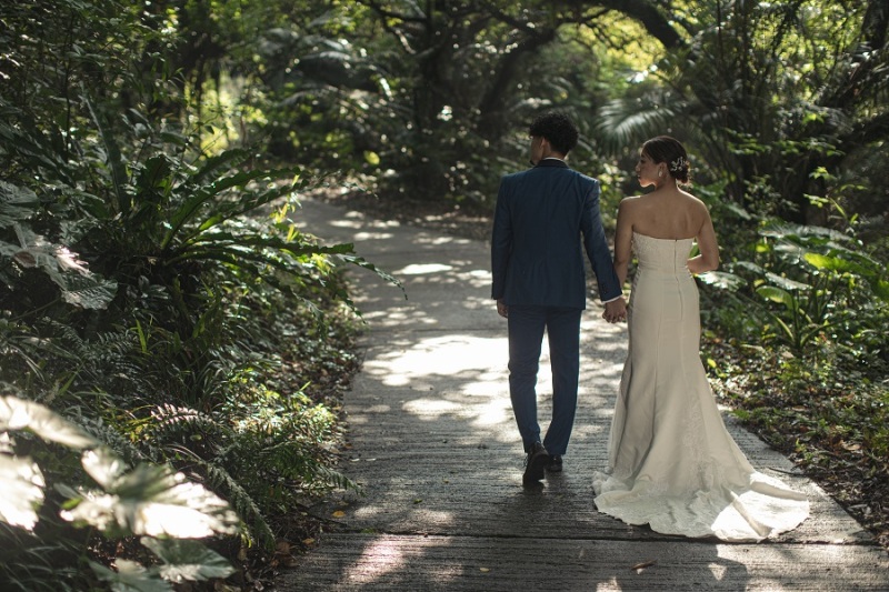 お二人の散歩中を後ろから撮りました~