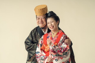 スタジオでの琉装ショット～♪