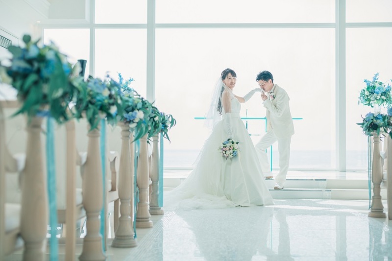 ご新婦様の手の甲にキスしちゃいました♡