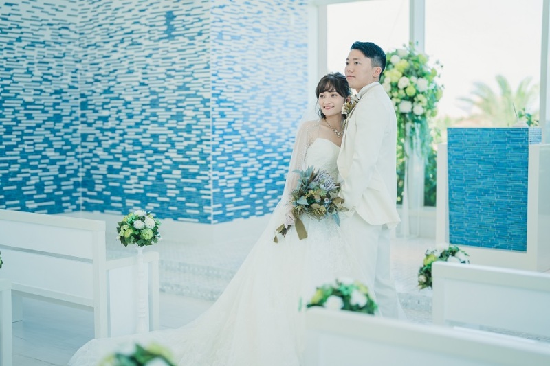 シギラミラージュチャペルはブルー色×ホワイト色